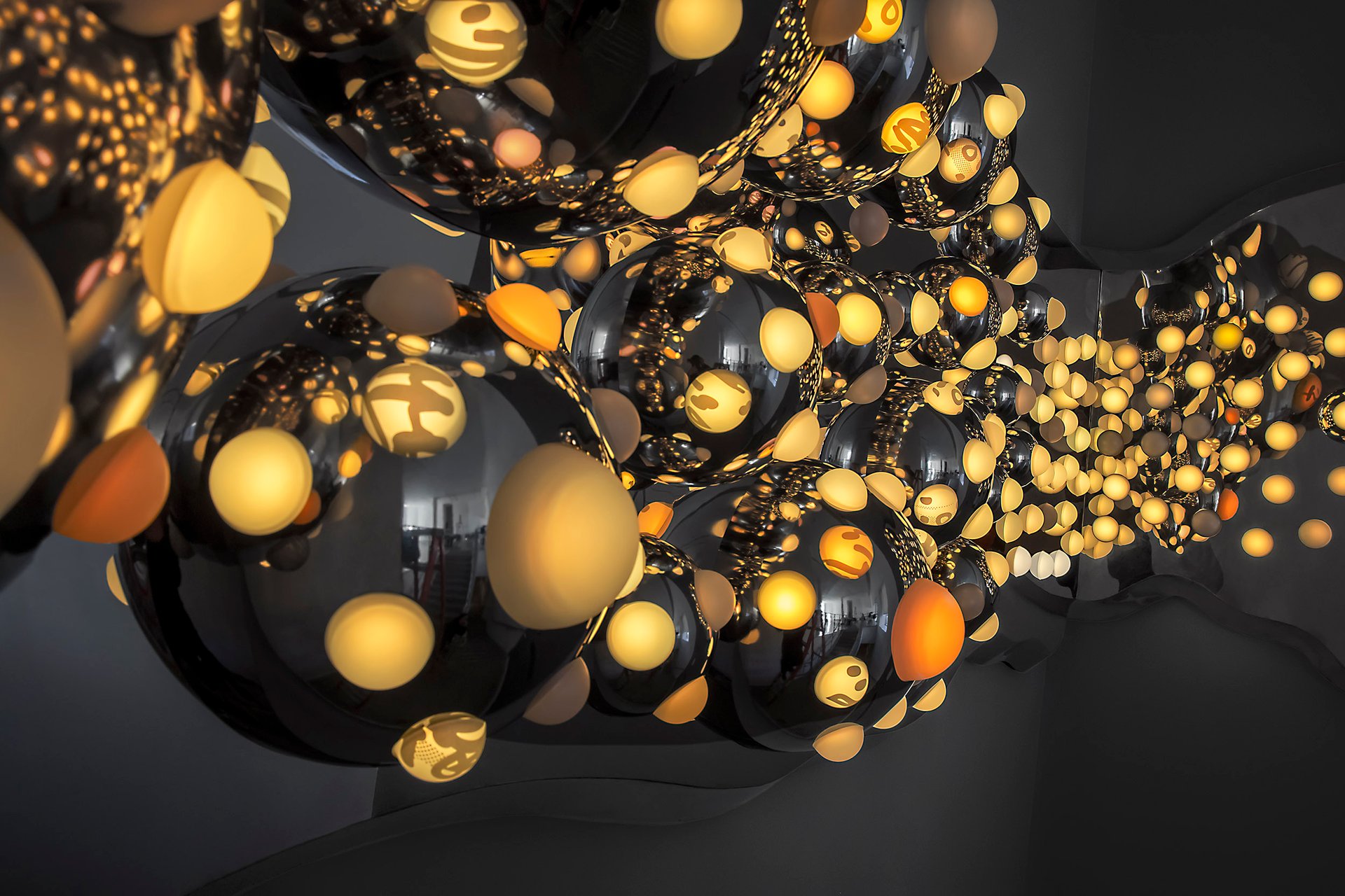 Grimanesa Amorós ARGENTUM, 9 x 5 ft 4 in x 5 ft 4 in LED sculpture and light sculpture now in the permanent collection of The Bronx Museum of the Arts, Bronx, New York, 2024. Made of stainless steel, diffusion and reflective material, LEDs, and custom lighting sequence, its two interlocking sections embody the geographic and cultural bond between Manhattan and the Bronx. Permanent collection exhibition of LED sculpture and light sculpture by Grimanesa Amorós at The Bronx Museum of the Arts.
