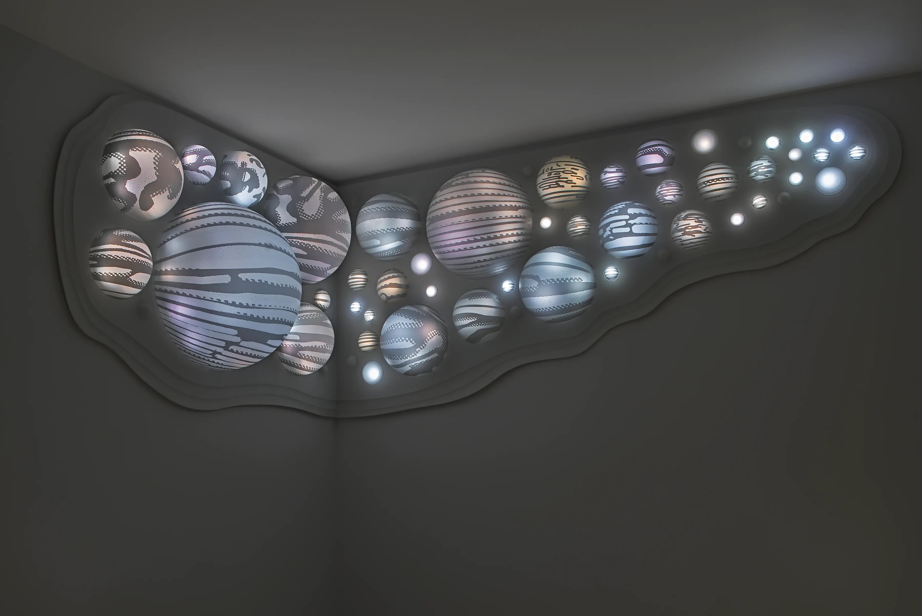 Grimanesa Amoros IUGO light installation on the ILUMINET article
