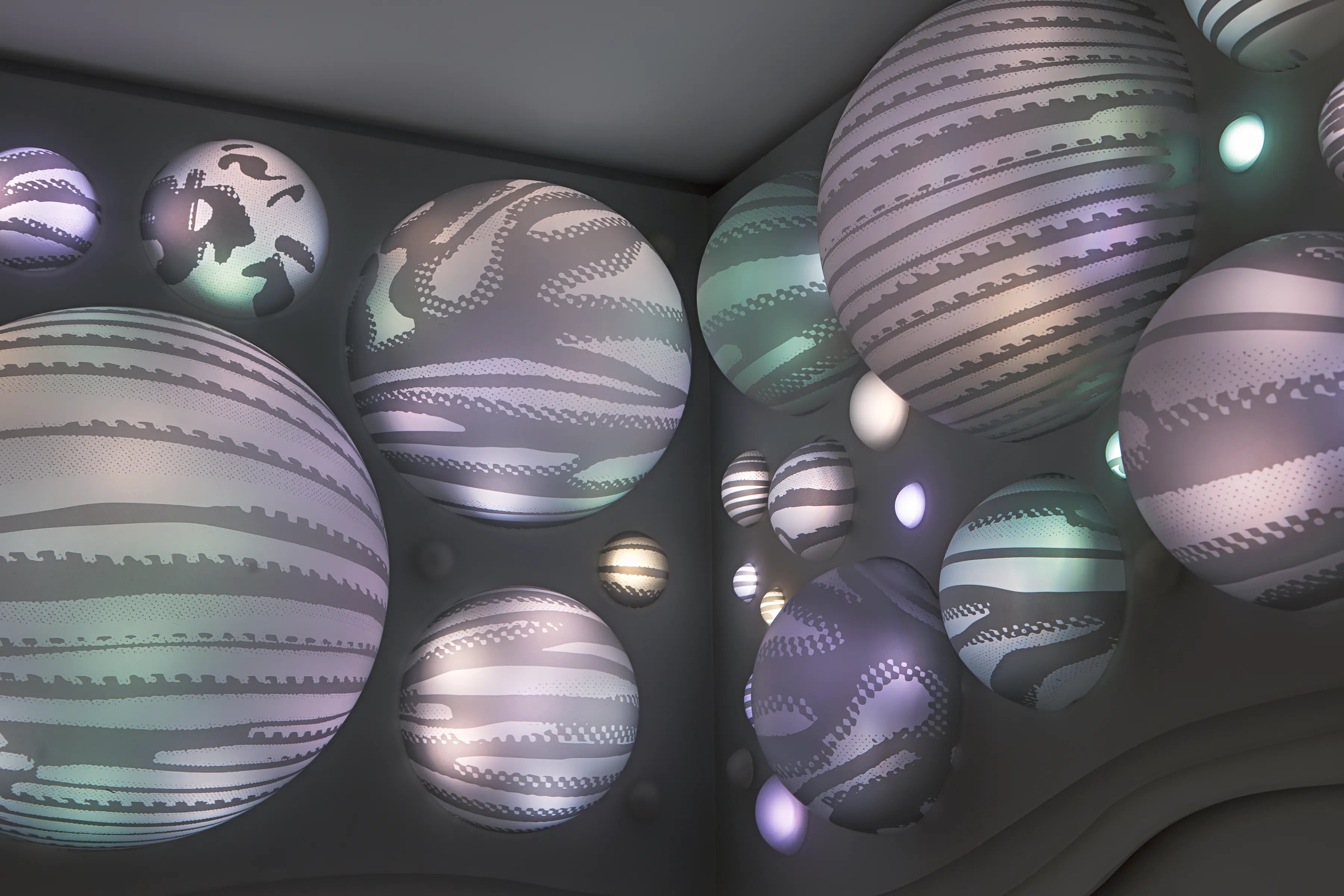 Grimanesa Amoros IUGO light installation on the ILUMINET article