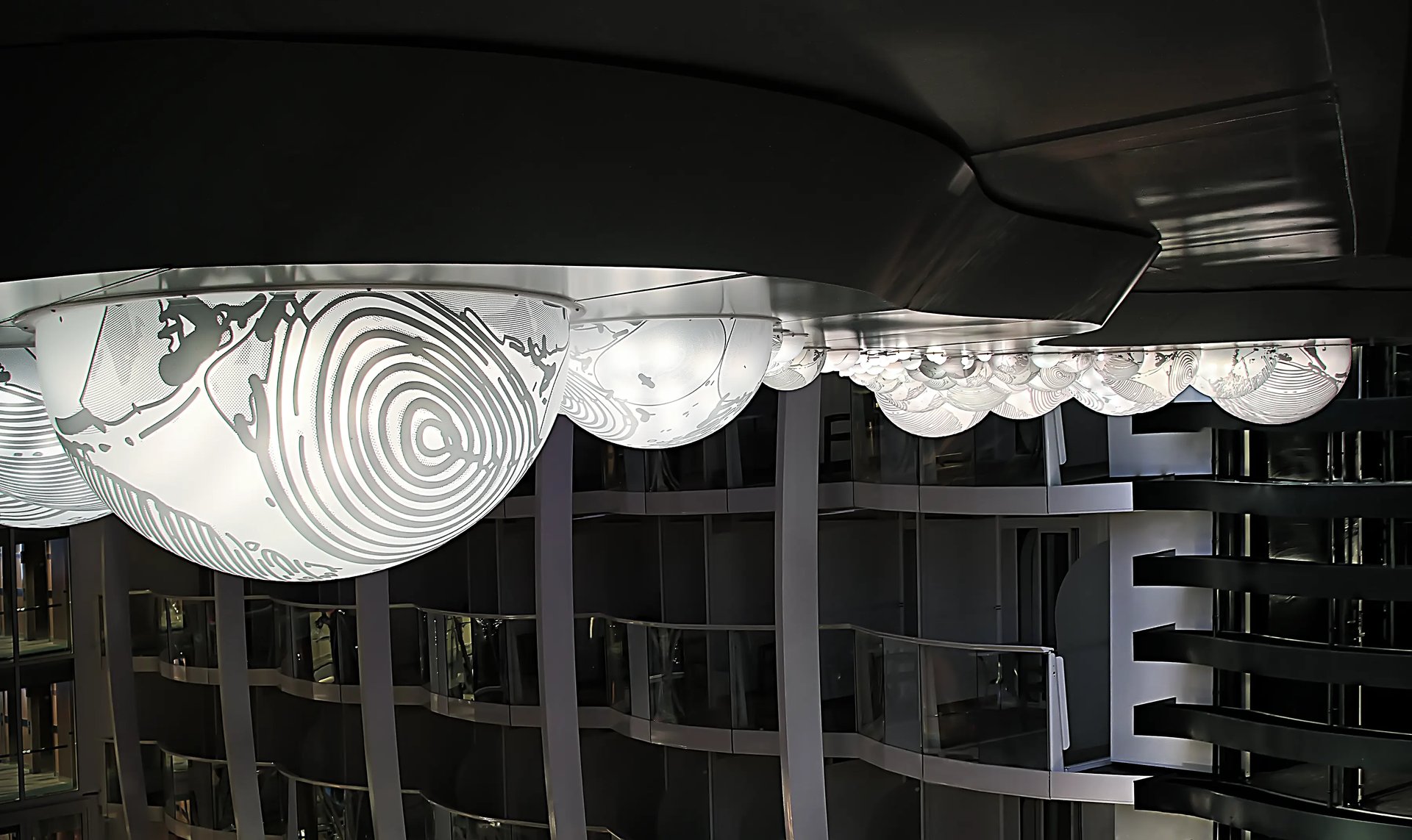Monumental scale light art sculpture installation RACIMO by Grimanesa Amorós.