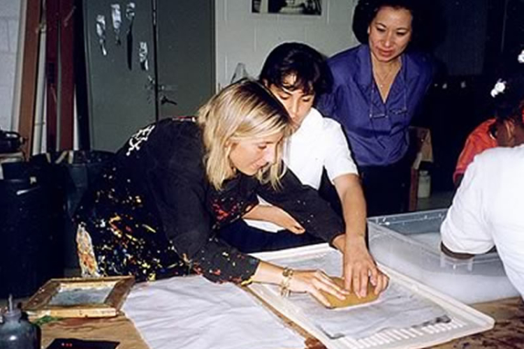 Grimanesa Amoros Papermaking workshop at the DIEU DONNE PAPERMILL titled Responsive Hand