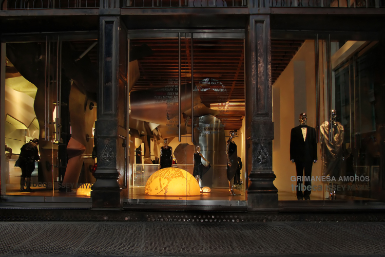 tribeca ISSEY MIYAKE